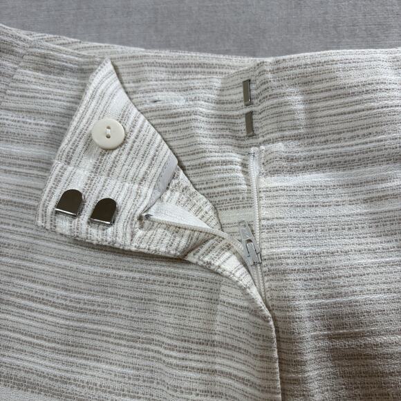 NWT Loft Striped Flat Front Shorts Size 2 Beige Classic Retro Dressy Picnic - Picture 3 of 11